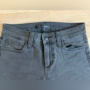 Joe’s Jeans Black Skinny Fit (24)